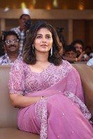 Anjali Shines with Effortless Charm